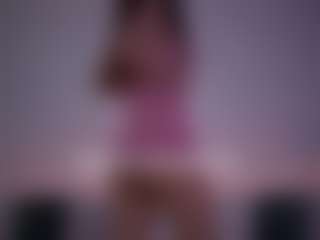 Live cam show with LilyRoselyn - Longlegs on Camming Site