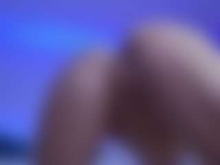 Live cam show with LilyRoselyn - Athletic Strip on CSO-WL