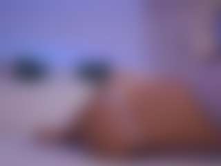 Live cam show with LilyRoselyn - Findomme on TottyGirls
