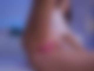 Live cam show with LilyRoselyn - Mistress on CamwithHer