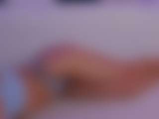 Live cam show with LilyRoselyn - Legs on Milfs Live