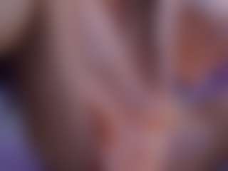 Live cam show with LilyRoselyn - Longlegs on Camsoda
