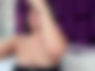 lucianaportec's Live Sex Cam Show