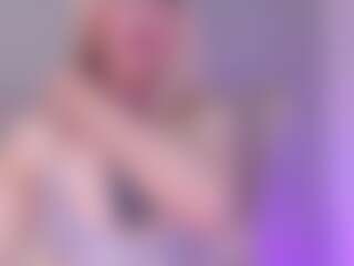 Live cam show with Megan - Japanese on milfzrlive.com | colombia