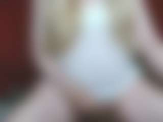 elena-evans's Live Sex Cam Show