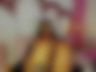 Live cam show with KhelanyIsyy - Tattoos on Camsoda