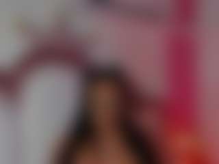 Live cam show with KhelanyIsyy - Big Tits on Camsoda