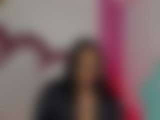 Live cam show with KhelanyIsyy - Average on SpankPalCams