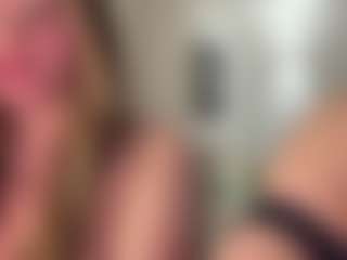 Innanaa's Live Sex Cam Show