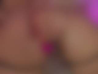 Innanaa's Live Sex Cam Show