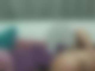 Live cam show with SoulSarah - Lesbian on AdultVida.com