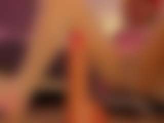Live cam show with valenmoon1 - Lovense Latina on xDating | colombia