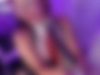 Live cam show with valenmoon1 - Asian Public on AdultVida.com
