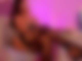 Live cam show with valenmoon1 - Ebony on Camsoda | colombia