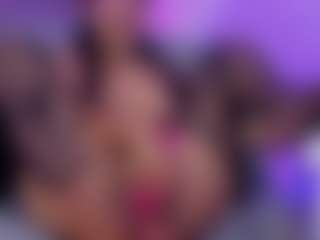 Live cam show with valenmoon1 - Asian Public on SxyPornLive