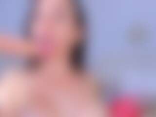 Isabella-Gomez1's Live Sex Cam Show