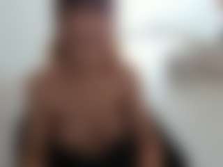 Live cam show with Anna-Fire - Hairy Pussy MILF on livesuperchat.net