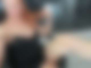 Anna-Fire MILF webcam performer live streaming