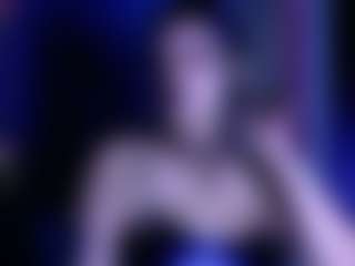 Live cam show with Gwen - Tease Red Hair on SxyPornLive