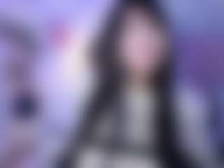 Live cam show with Bella - Doll on Livezox