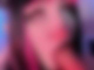 Live cam show with Bella - Doll on eurowanks.com
