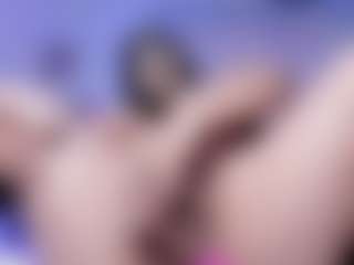 Live cam show with Bella - Doll on justonemore.cc