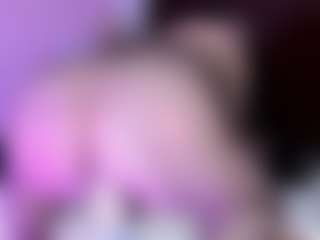 Live cam show with Bella - Doll on Instabang