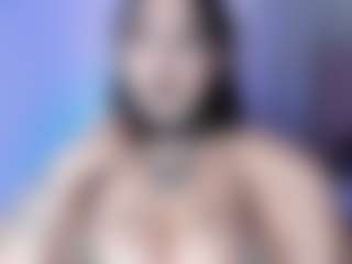 Bella's Live Sex Cam Show