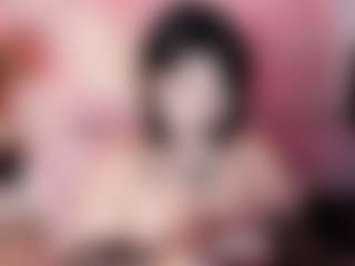 Live cam show with Bella - Cosplay Curvy on livesuperchat.net