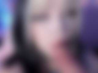 Bella's Live Sex Cam Show