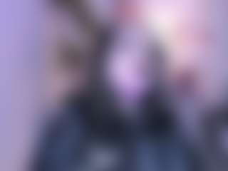 Bella's Live Sex Cam Show
