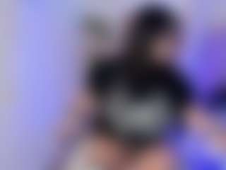 Bella's Live Sex Cam Show