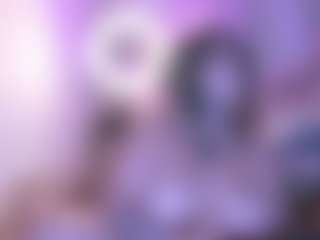 Bella's Live Sex Cam Show