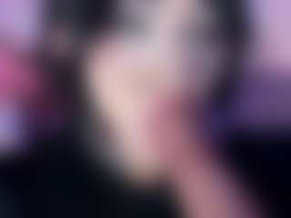 Bella's Live Sex Cam Show