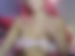 Emmie's Live Sex Cam Show