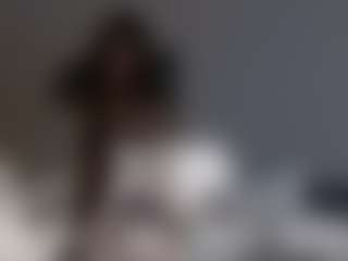Live cam show with raychelblack - Petite on Camsoda