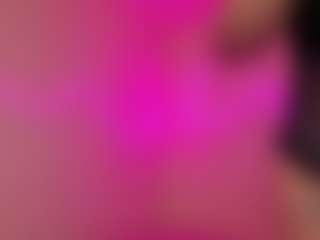 CarolineeGarciaa's Live Sex Cam Show