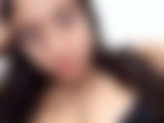 CataleyaRomano's Live Sex Cam Show