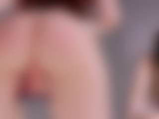 Live cam show with KateBleare - Bikini on Camsoda
