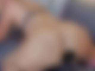 Live cam show with KatheMillerr - Living Room on Milf Play