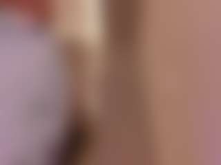 Live cam show with Samaantha-White - Mature on SpunkLive