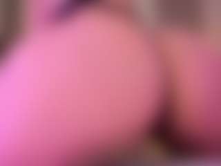 Live cam show with Samaantha-White - Athletic Big Ass on camgirlchat.live