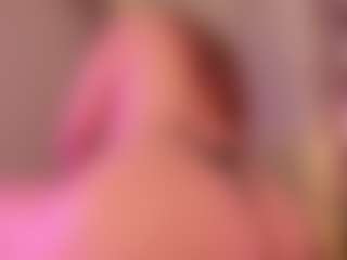 Live cam show with Samaantha-White - Blonde Hair Curvy on Instabang