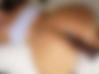 Live cam show with Violetta browm - Fuck Machine on Camversity