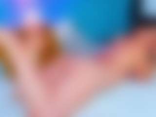 Live cam show with ParisRoa - Cosplay MILF on Chatstar