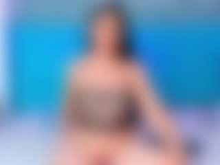 Live cam show with ParisRoa - Thick on wildcum.com
