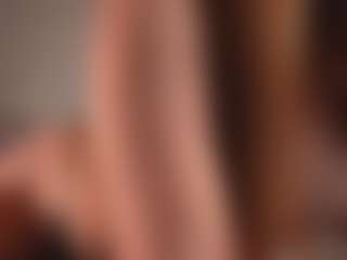 Live cam show with Vikky_Love - Tongue on Camsoda