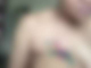 Live cam show with cocaNutt - Ebony Blowjob on alttransgirls