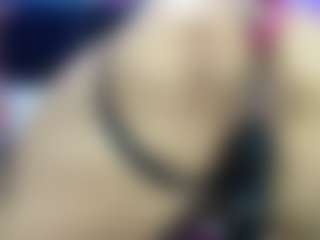 Live cam show with hannahot - Nipple Piercings on crypto-cams