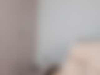 Live cam show with miiamadison - Living Room on intimatelivegirls.com